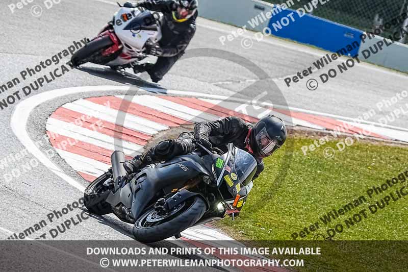 donington no limits trackday;donington park photographs;donington trackday photographs;no limits trackdays;peter wileman photography;trackday digital images;trackday photos